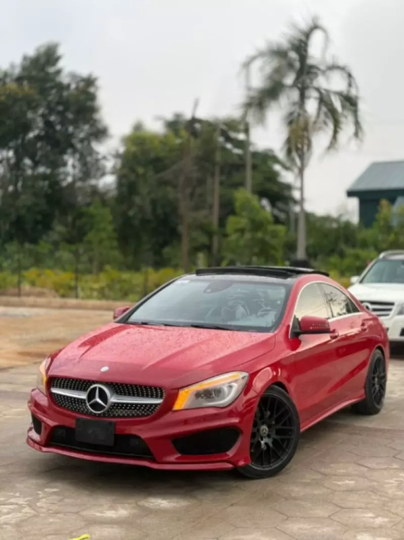 Mercedes-Benz CLA 250   - 2014
