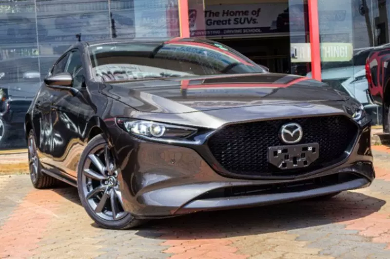Mazda 3   - 2019