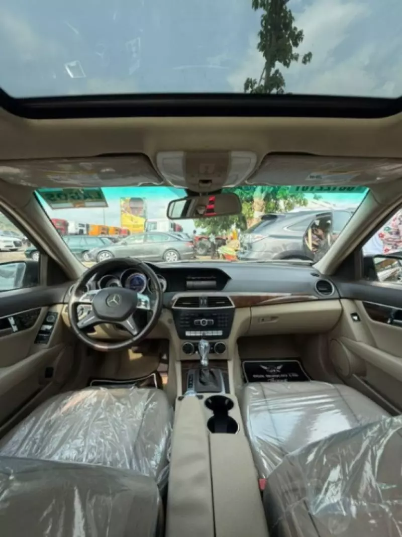 Mercedes-Benz C 300   - 2013