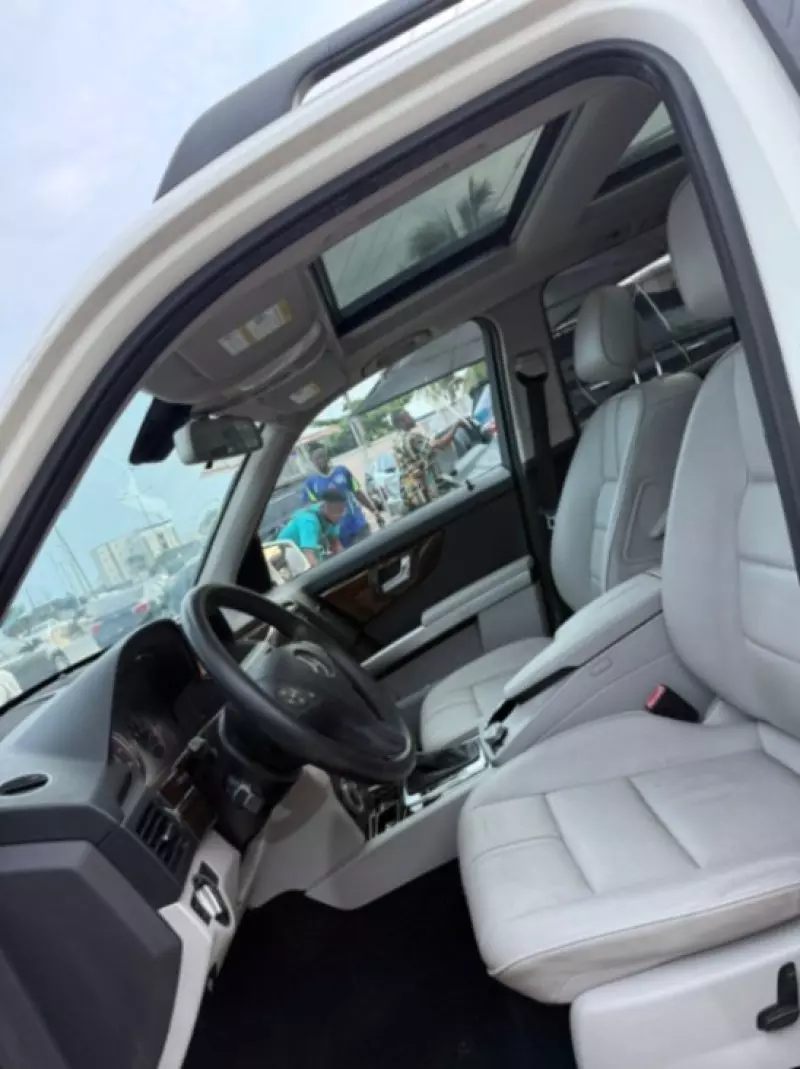 Mercedes-Benz GLK 350   - 2011
