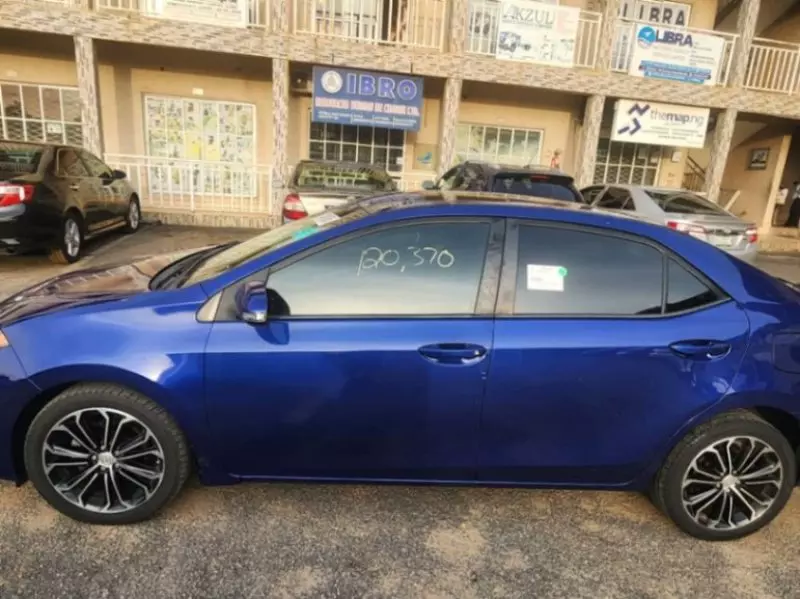 Toyota Corolla   - 2016
