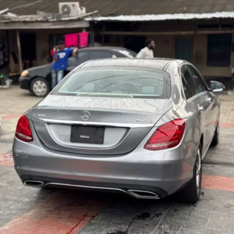 Mercedes-Benz C 300   - 2015