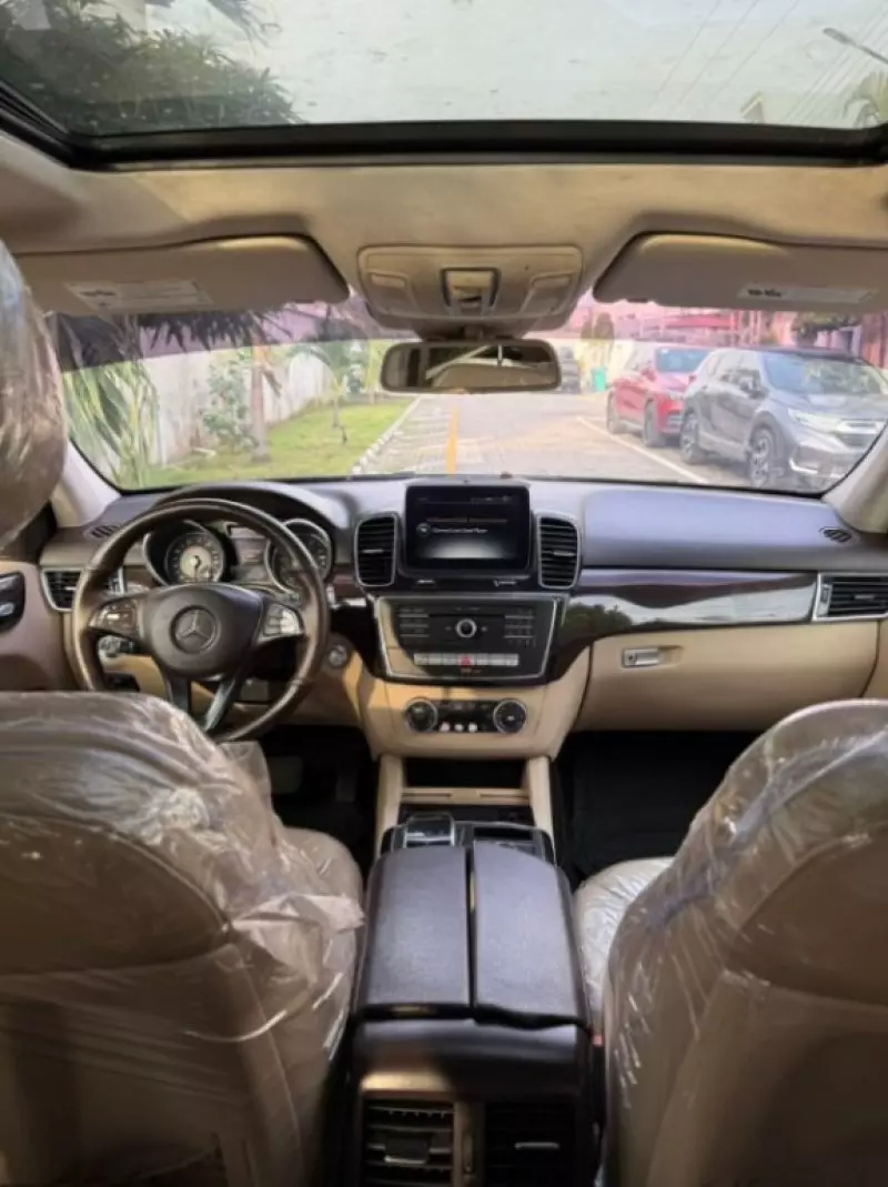 Mercedes-Benz GLE-Class   - 2016