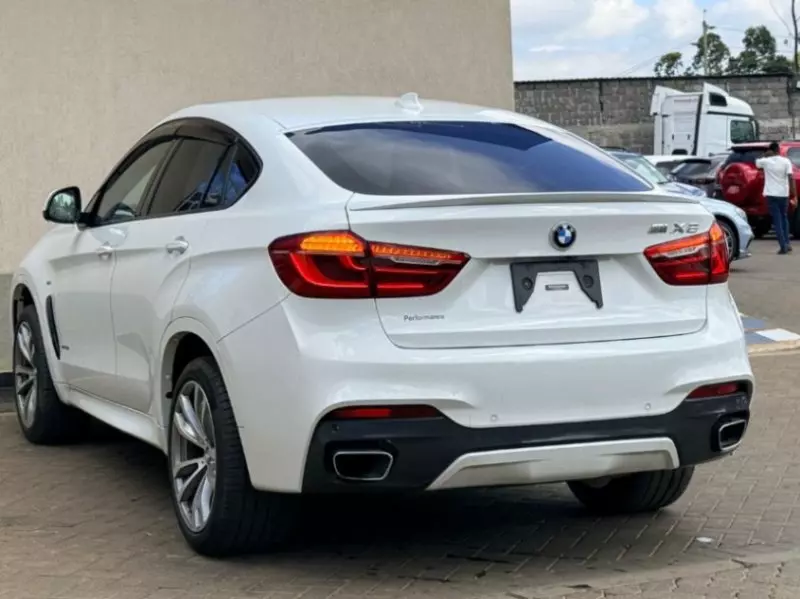BMW X6   - 2018