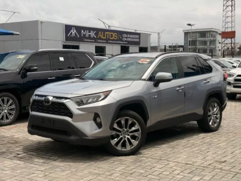 TOYOTA RAV 4   - 2021