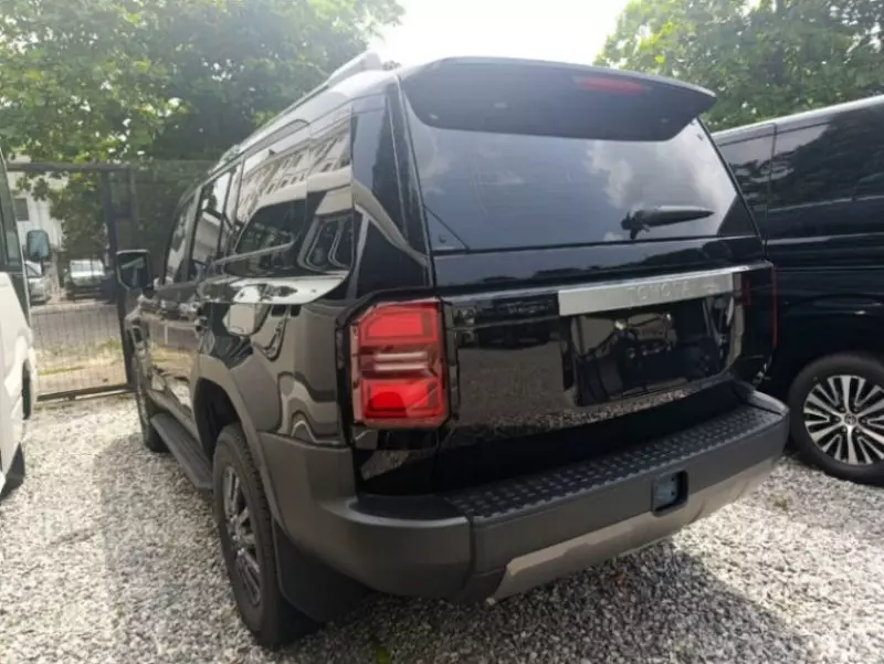 Toyota Landcruiser Prado   - 2025