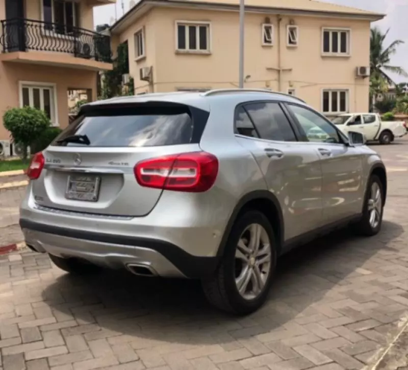 Mercedes-Benz GLA 250   - 2016