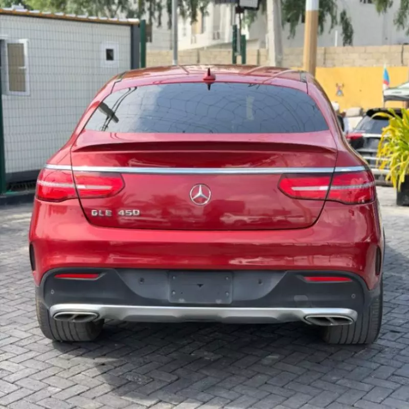 Mercedes-Benz GLE-Class   - 2016