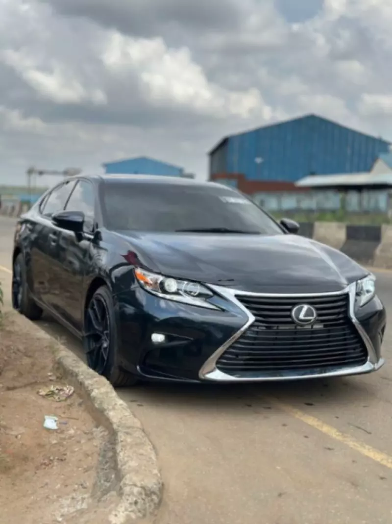 Lexus ES 350   - 2016