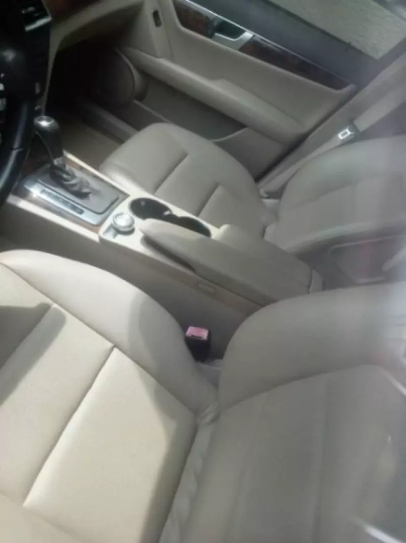 Mercedes-Benz C 300 - 2013