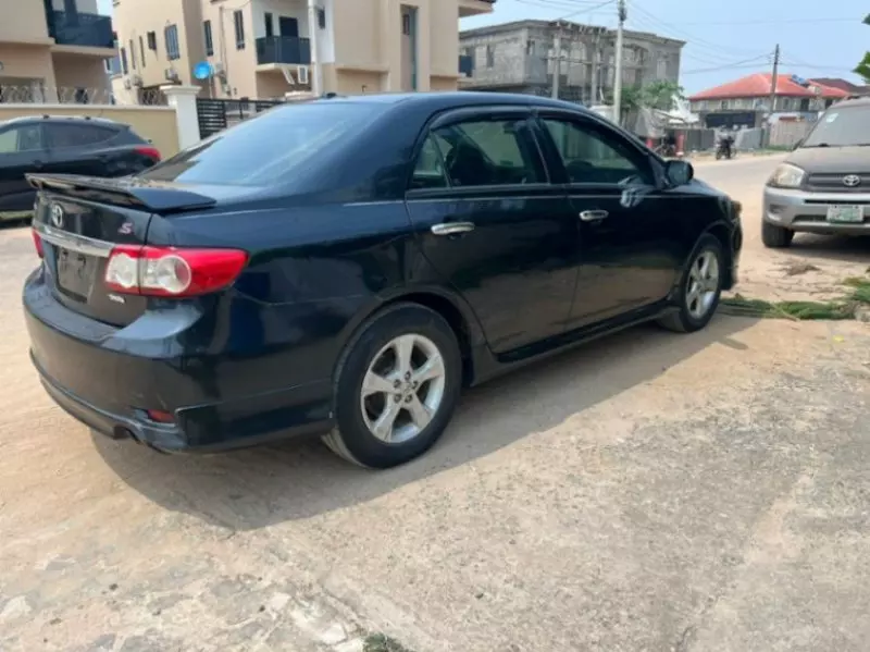 Toyota Corolla - 2011