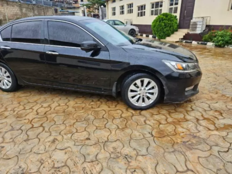 Honda Accord   - 2013