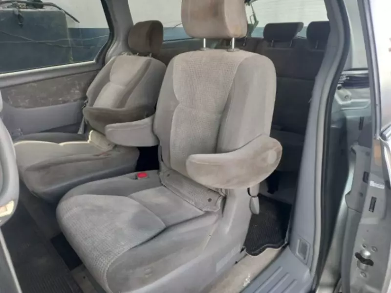 TOYOTA Sienna   - 2008