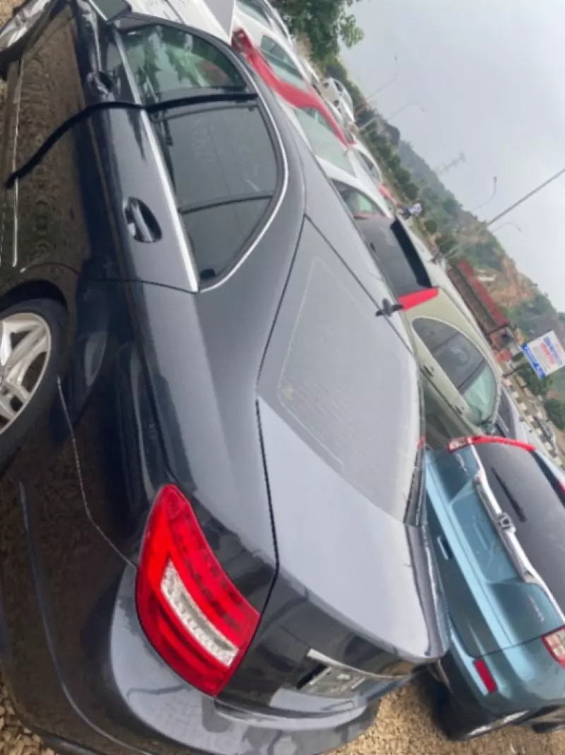 Mercedes-Benz C-Class   - 2013