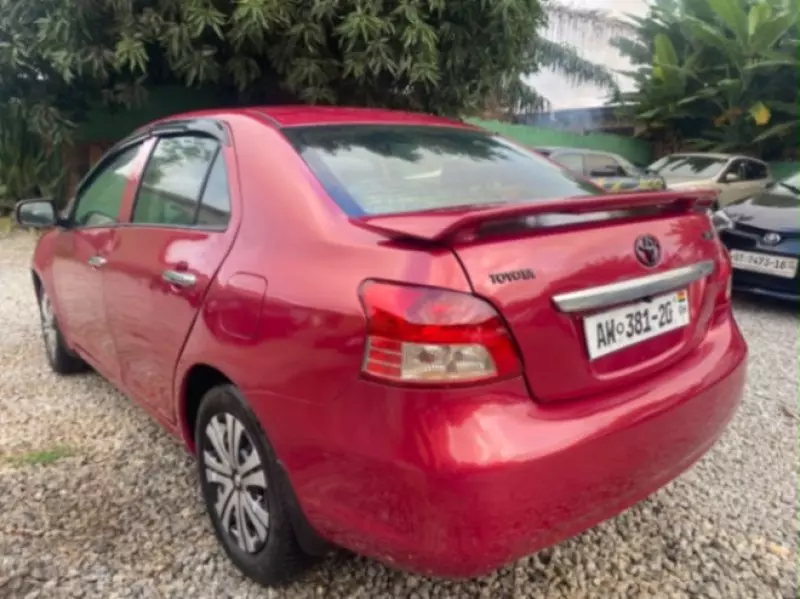 TOYOTA Yaris - 2009