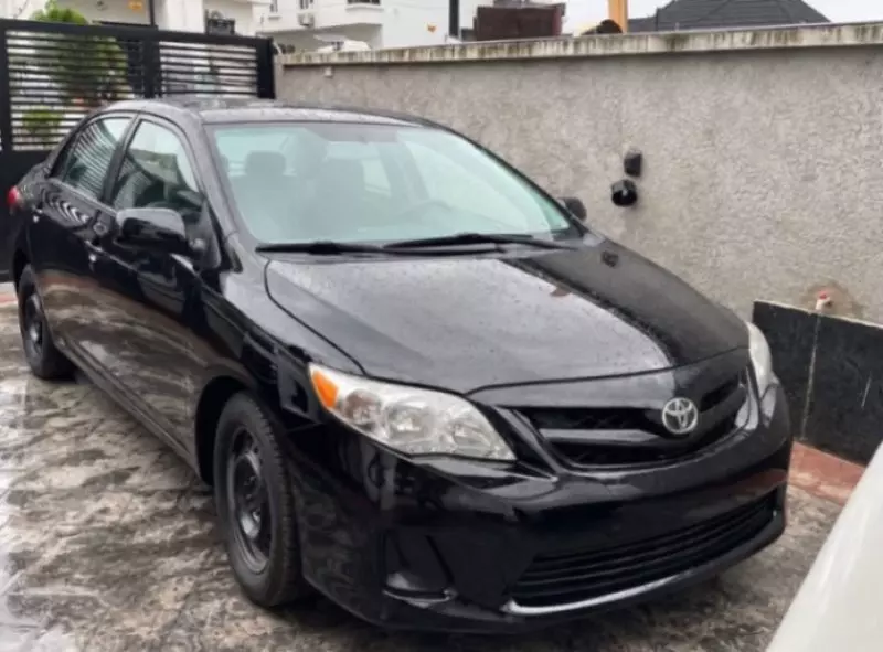 TOYOTA Corolla   - 2012