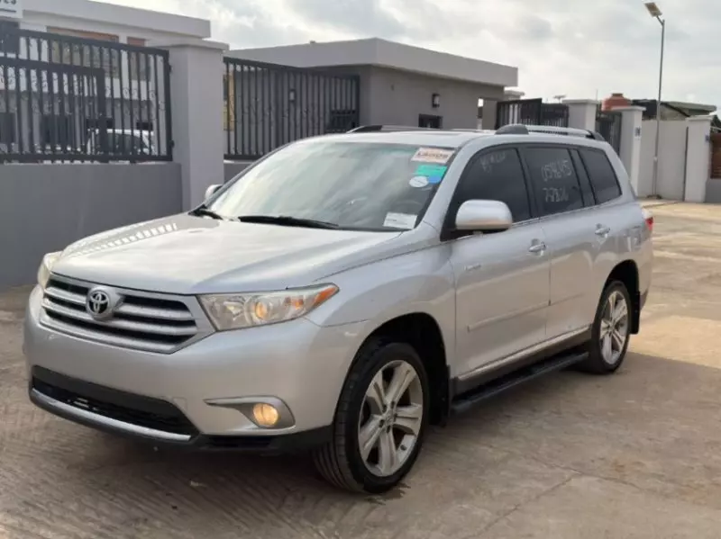 TOYOTA Highlander   - 2012