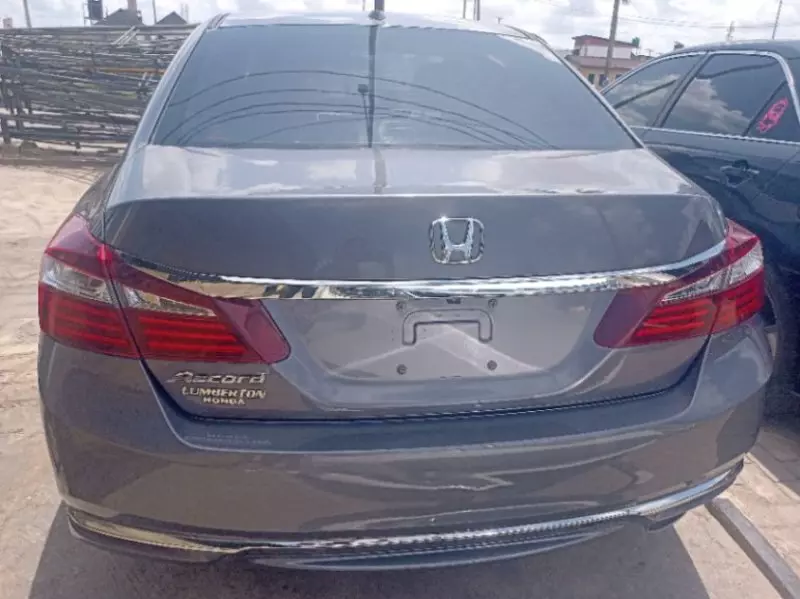 Honda Accord   - 2016