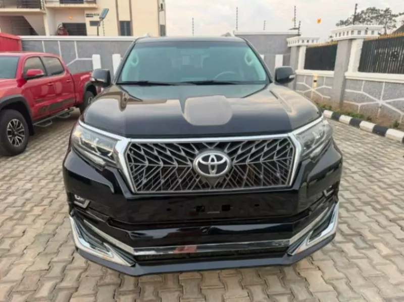 TOYOTA Prado VX - 2018