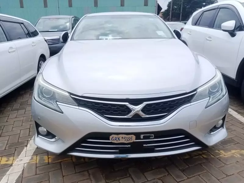 Toyota Mark X   - 2013