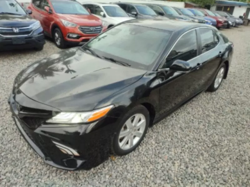 Toyota Camry   - 2019