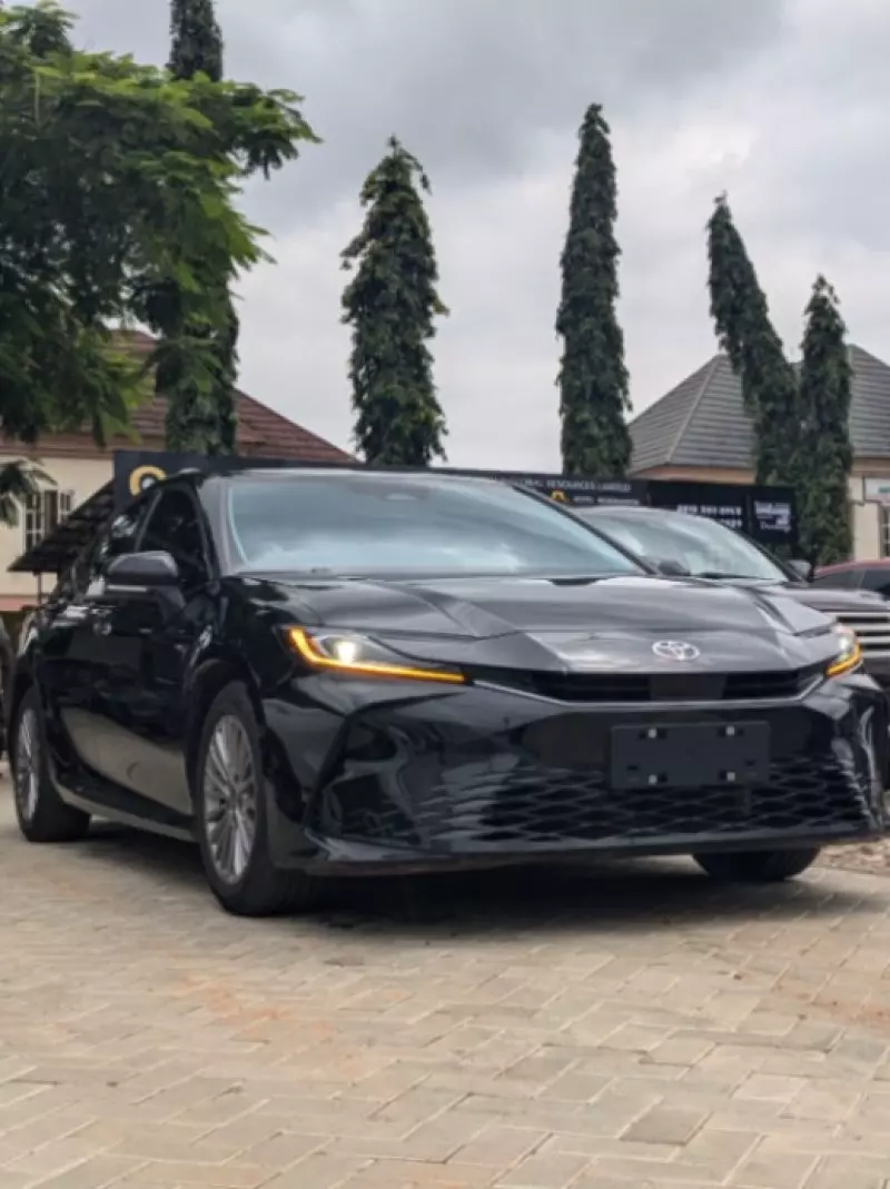 TOYOTA Camry - 2024