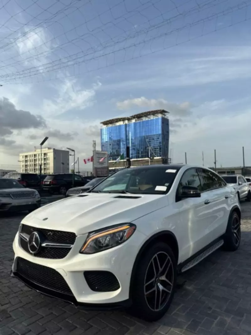 Mercedes-Benz GLE-Class   - 2018