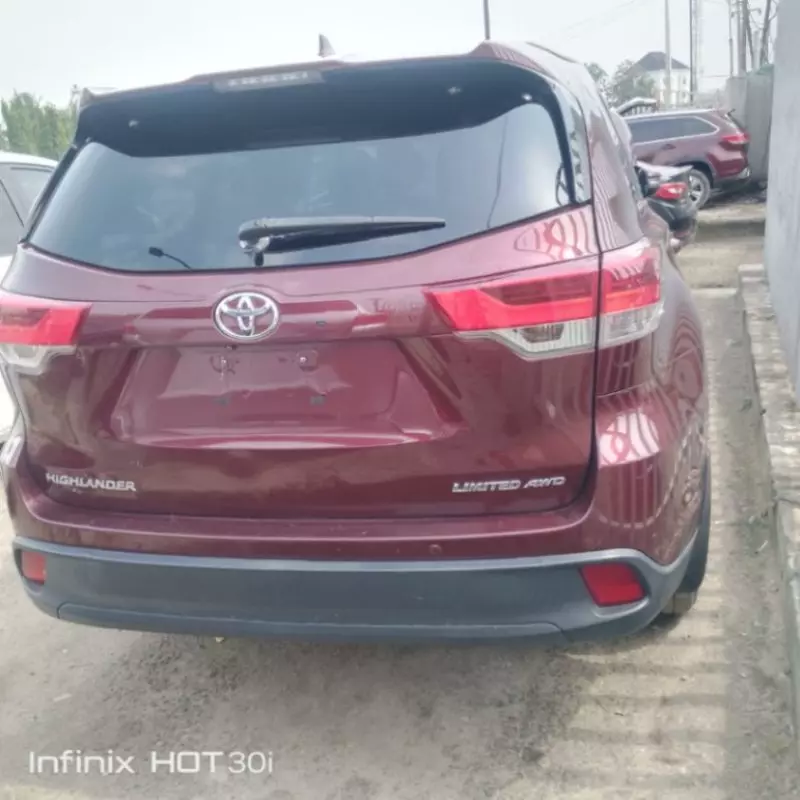 Toyota Highlander - 2014