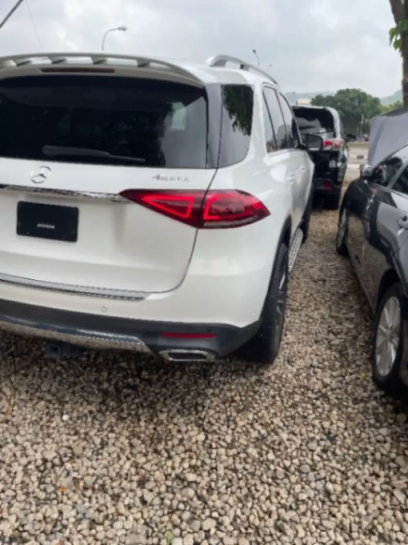 Mercedes-Benz GLE-Class   - 2021