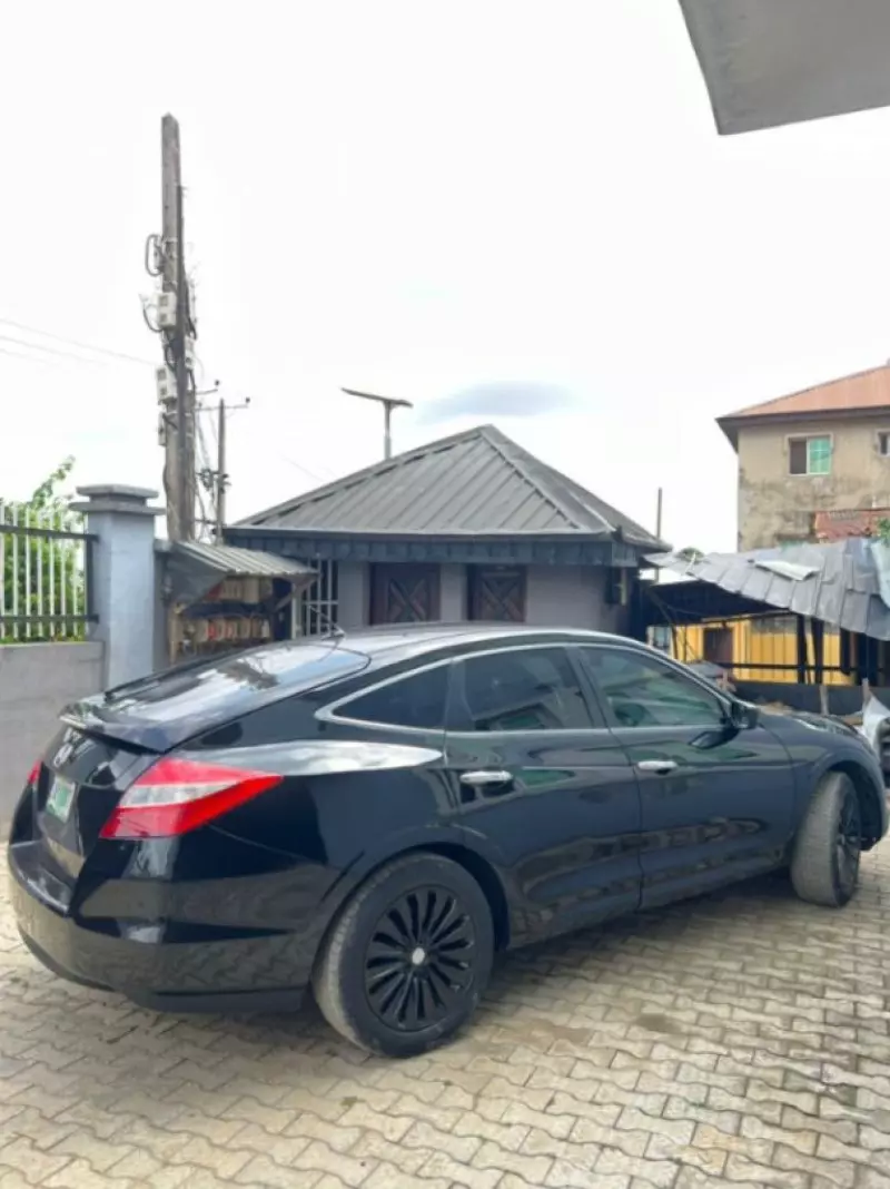 Honda Accord Crosstour   - 2010
