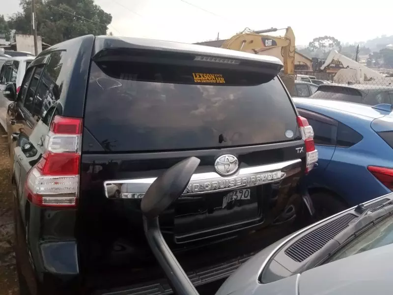 Toyota Landcruiser Prado   - 2015