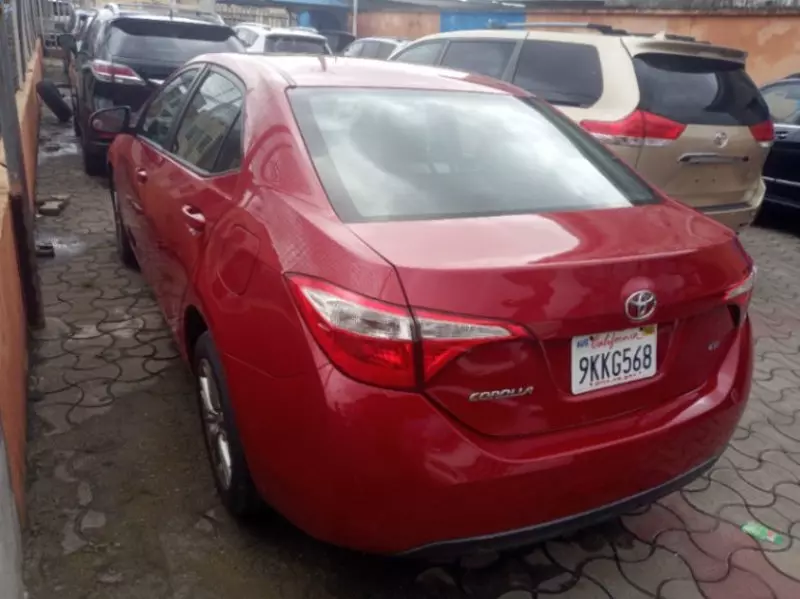 Toyota Corolla   - 2015