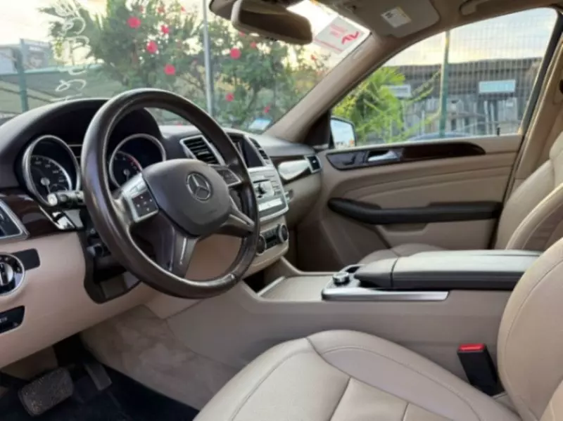 Mercedes-Benz ML 350 - 2014