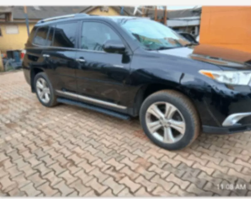 TOYOTA Highlander   - 2013