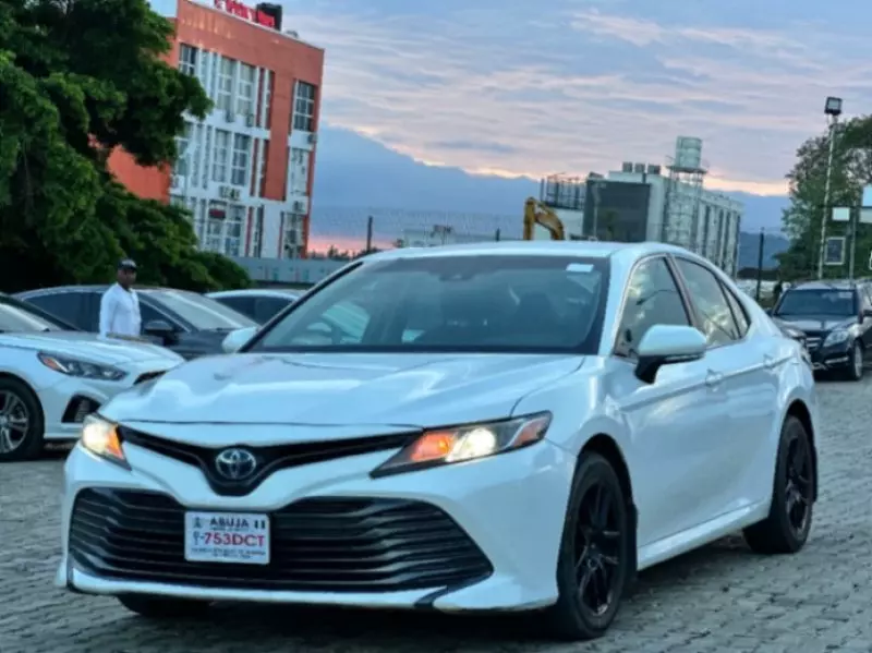 TOYOTA Camry   - 2018