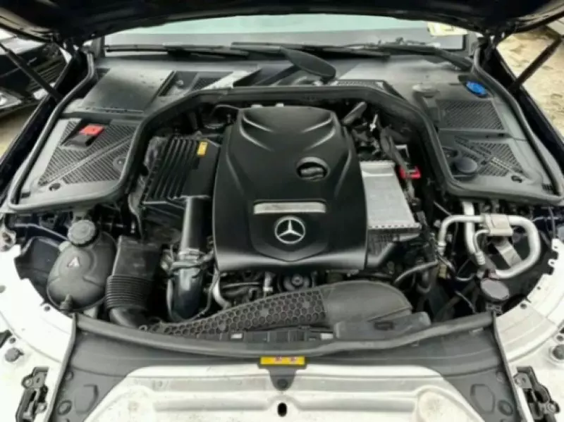Mercedes-Benz C 300   - 2015