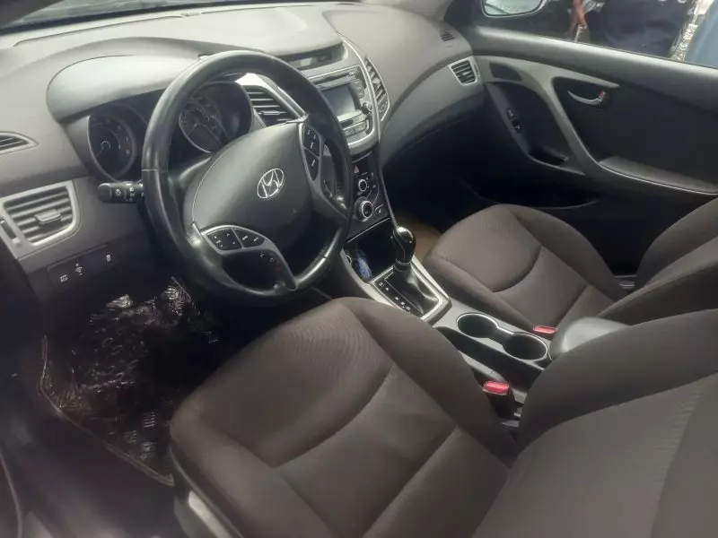 Hyundai Elantra   - 2016