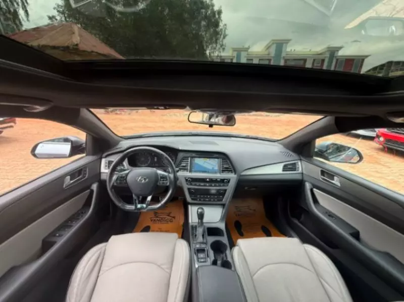 Hyundai Sonata - 2015