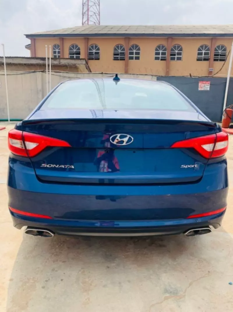 Hyundai Sonata   - 2017