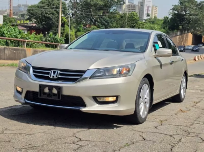 Honda Accord   - 2013