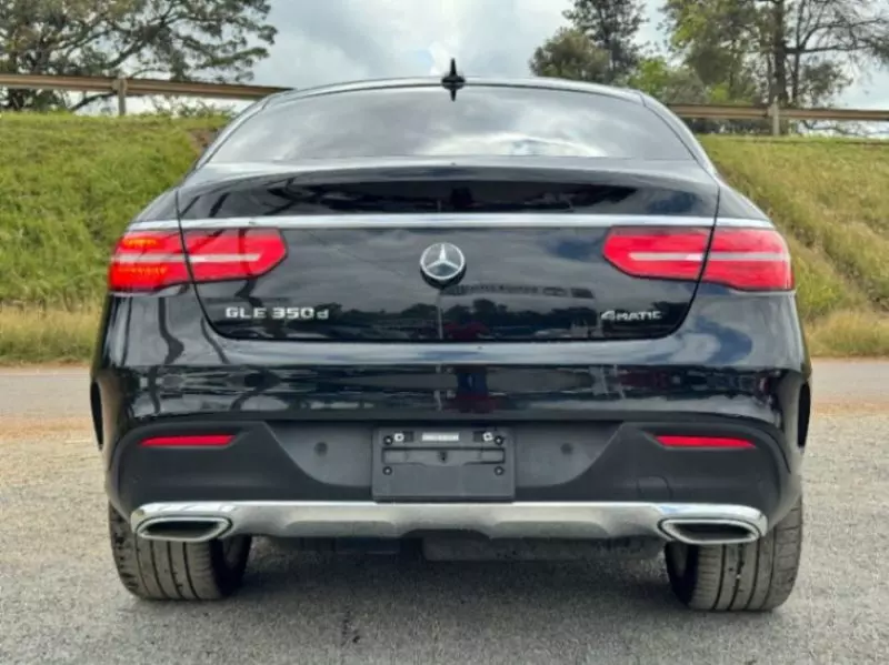 Mercedes-Benz GLC 220   - 2018