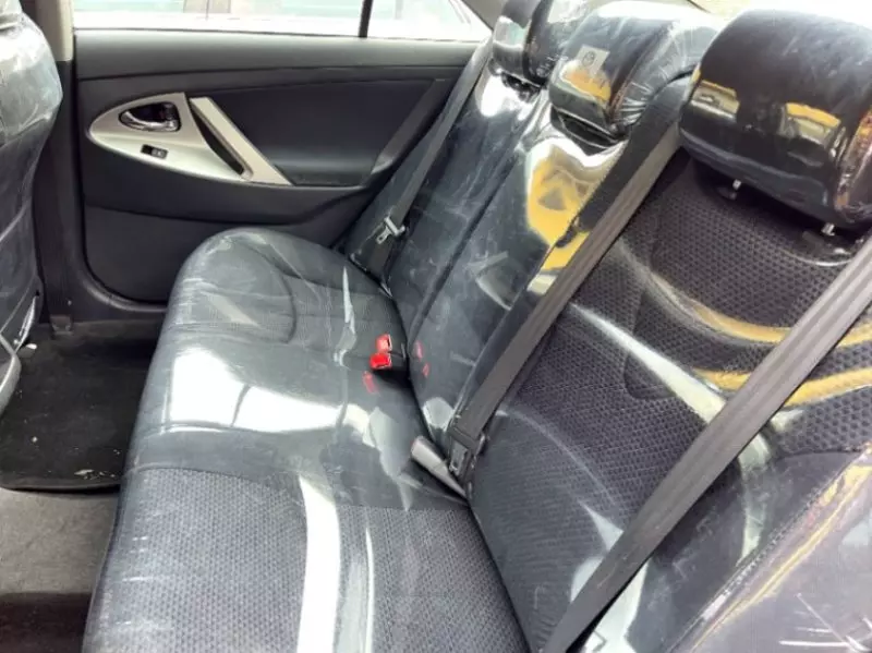 Toyota Camry   - 2010
