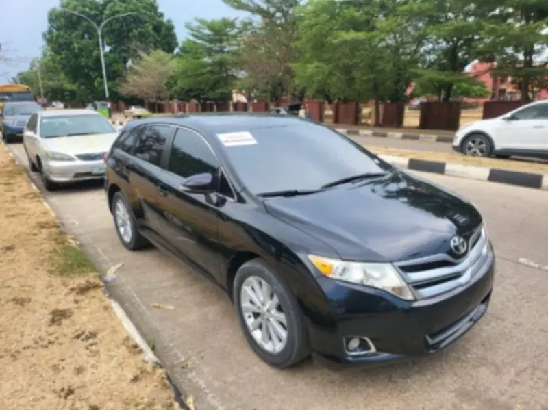 Toyota Venza   - 2013