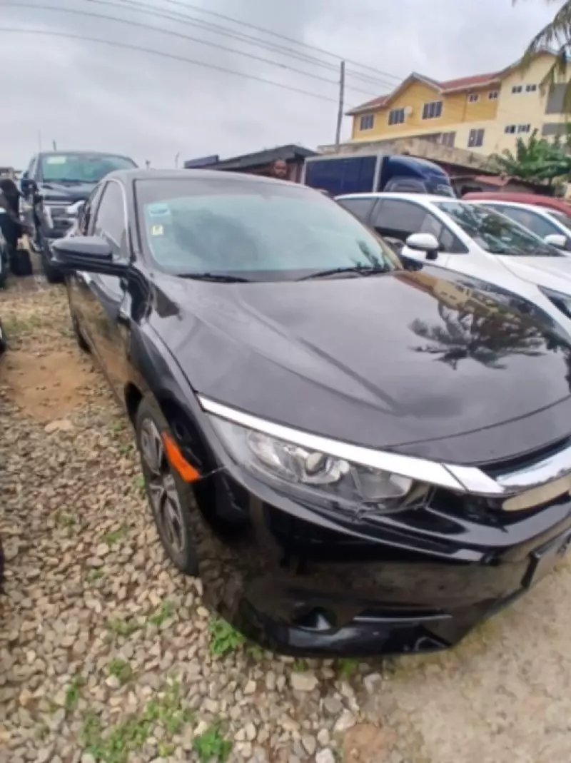 Honda Accord   - 2018