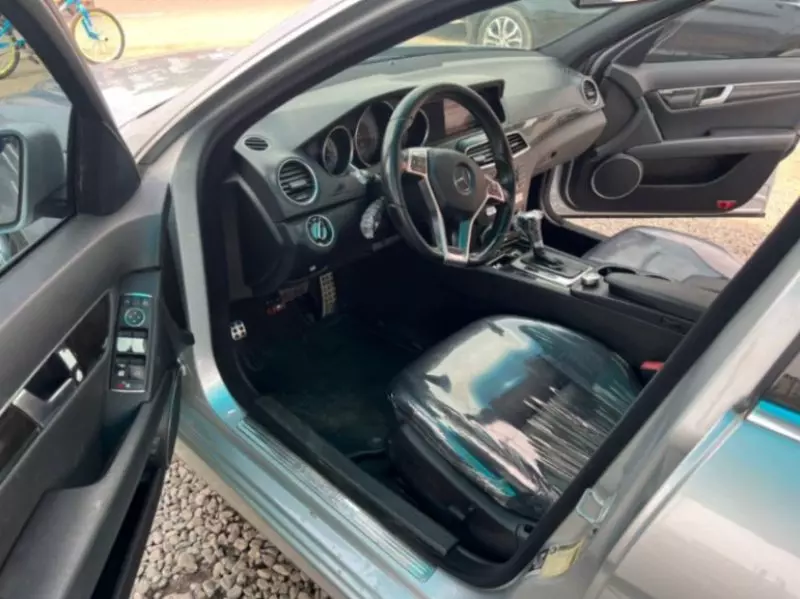 Mercedes-Benz C 300   - 2012