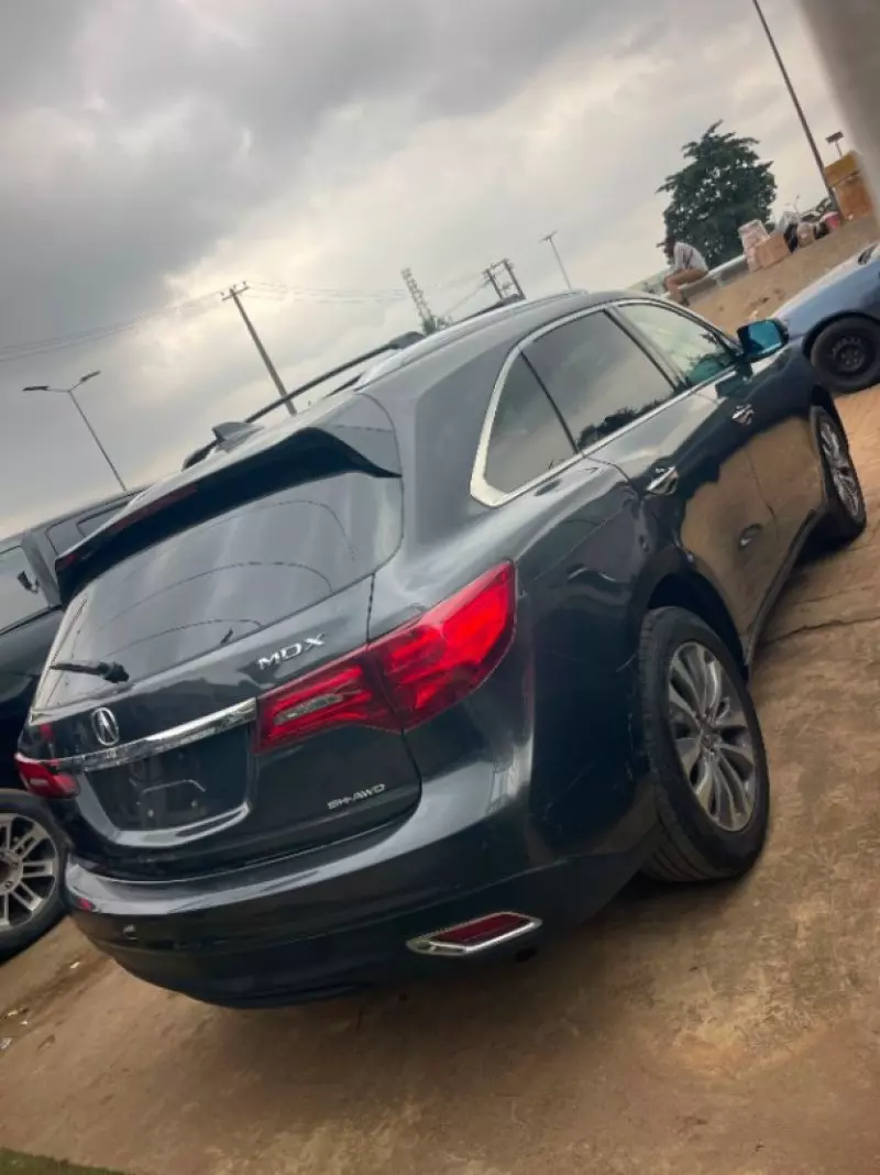 Acura MDX   - 2015