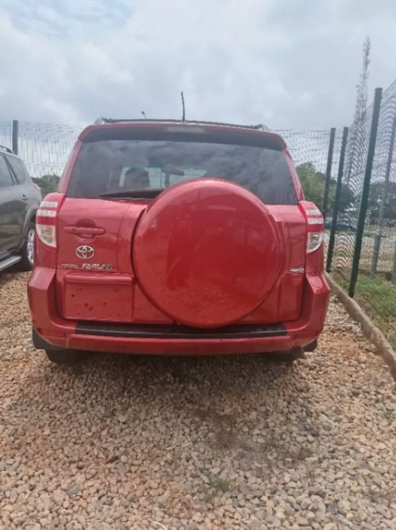 TOYOTA RAV 4   - 2011
