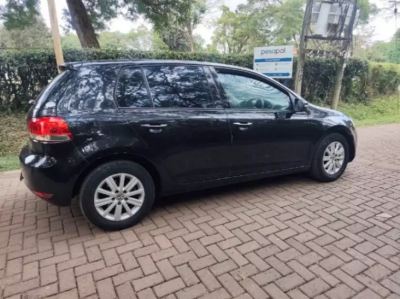 Volkswagen Golf - 2012