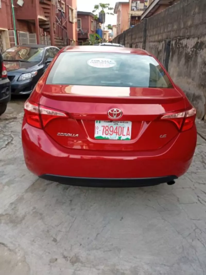TOYOTA Corolla - 2017