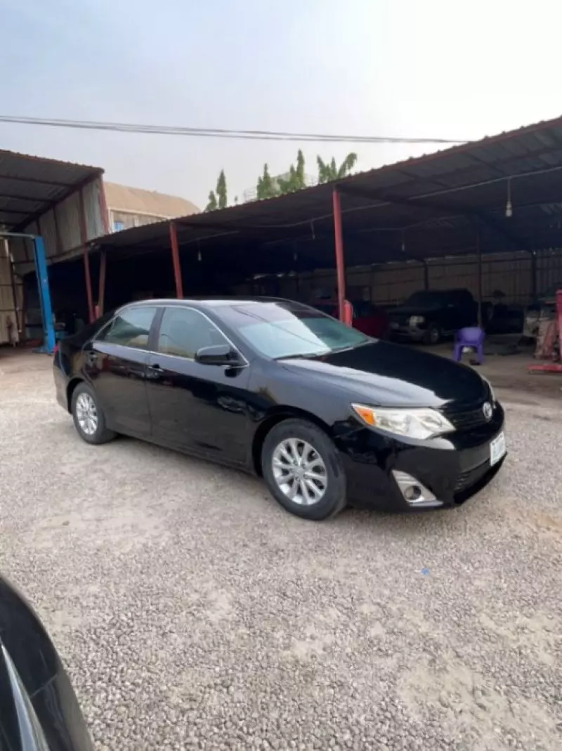 Toyota Camry   - 2012